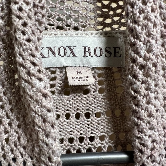 Ladies Knox Rose cardigan, used, in great condition. Size medium - Picture 2 of 3